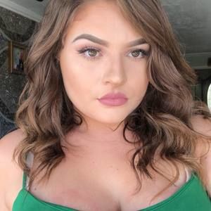 Meet your Posher, Carmen